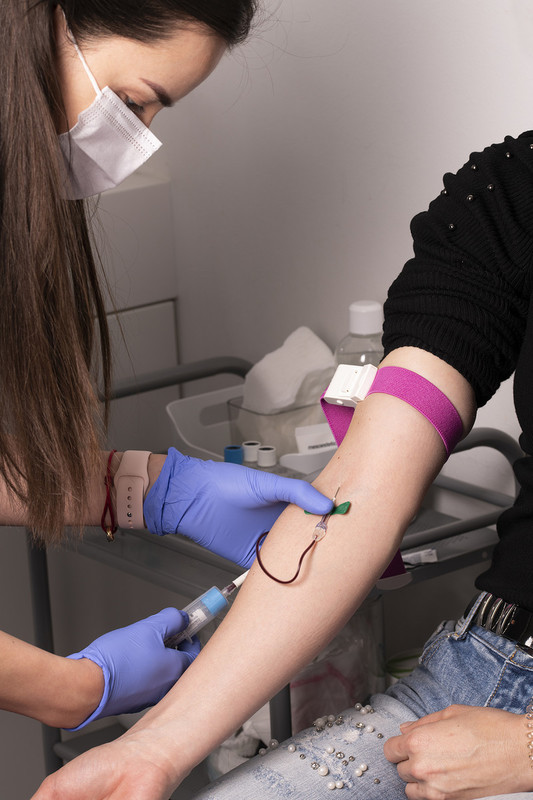 Uporaba tehnologije PRGF Endoret in implantatnega sistema BTI v vsakodnevni praksi - predavanja in delavnice