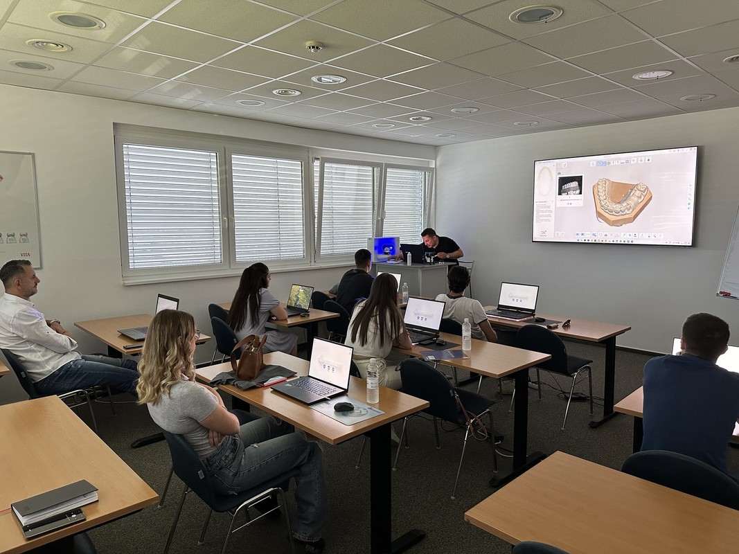 Summer dental school - za mlade tehnike in učence zadnjega letnika
