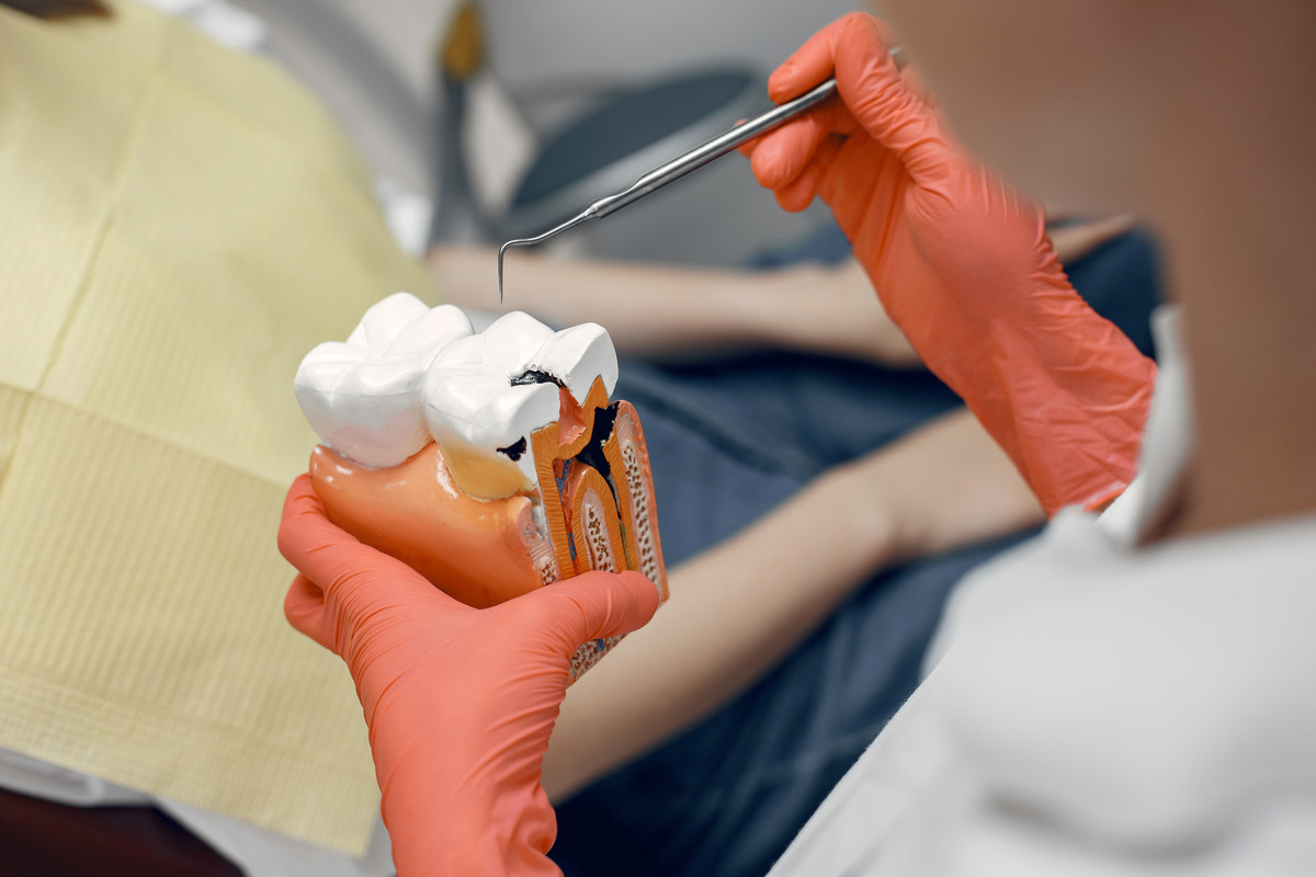 Uvod u endodonciju za dentalne asistente